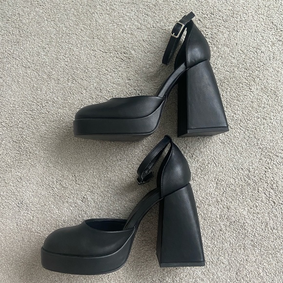 Call It Spring chunky platform Mary Jane’s - Picture 4 of 7